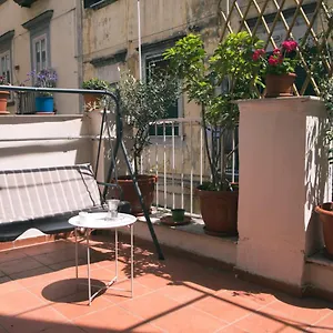 La Casa Del Nespolo, 2 Terrazzi E 2 Bagni In Centro Apartment Neapel